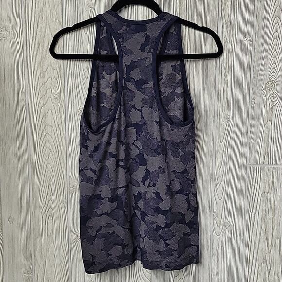 Athleta Speedlight Racerback Navy Camo Athletic Tank Top Womens Size Small - Picture 4 of 8